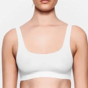 SKIMS JELLY SHEER SCOOP NECK BRALETTE